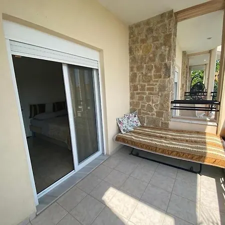 Nyaraló Townhouse Mara